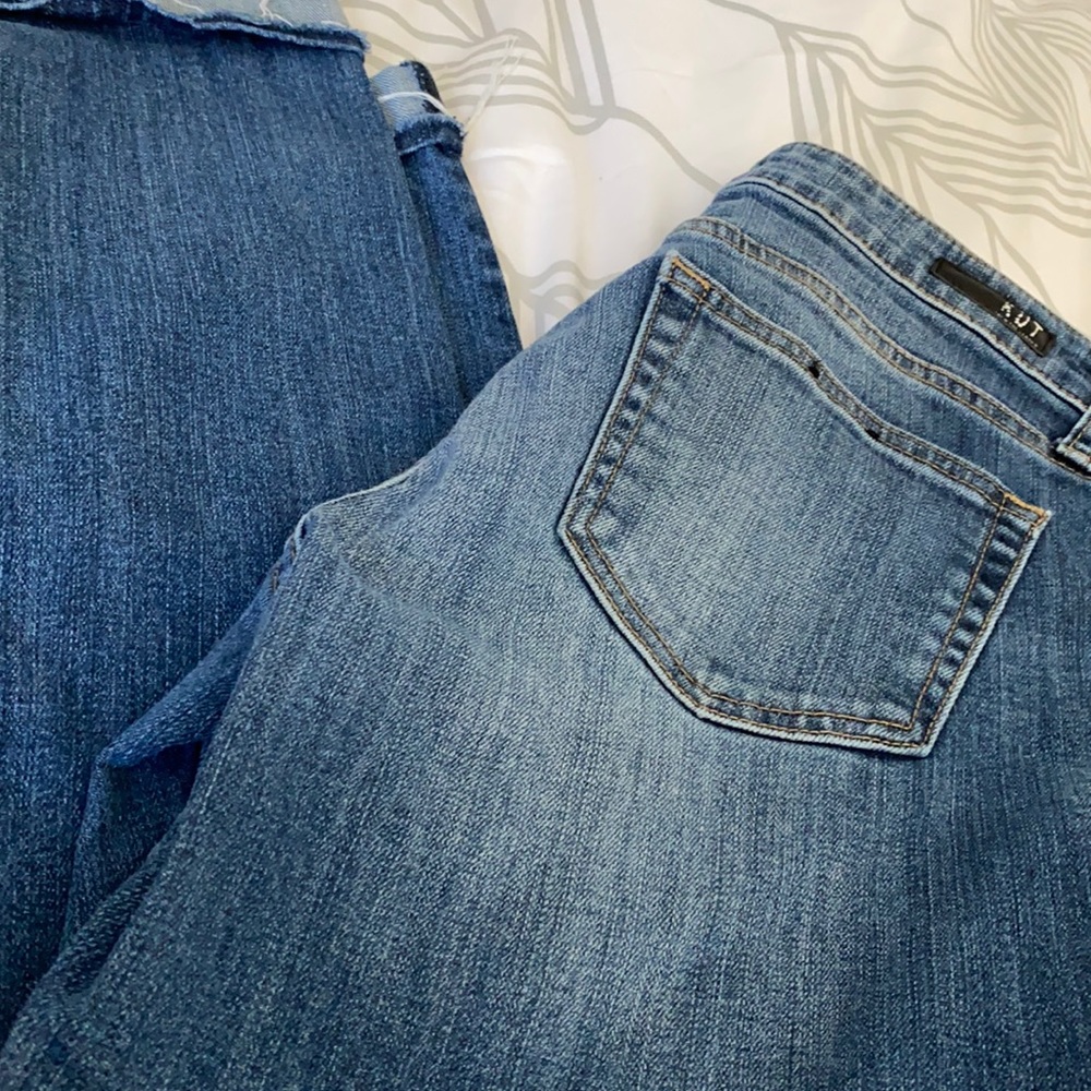Kut from the Kloth cropped boyfriend jeans